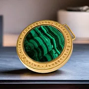На память: Бронзовая композиция «Медаль» — фотография 1