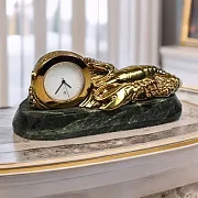 Сувенирные настольные часы с бронзовым раком — фотография 1