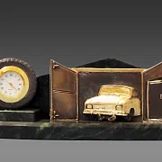 Винтажные настольные часы «Авторемонт» — фотография 2