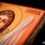 Икона деревянная "Ангел Хранитель" ручная работа — фотография 6